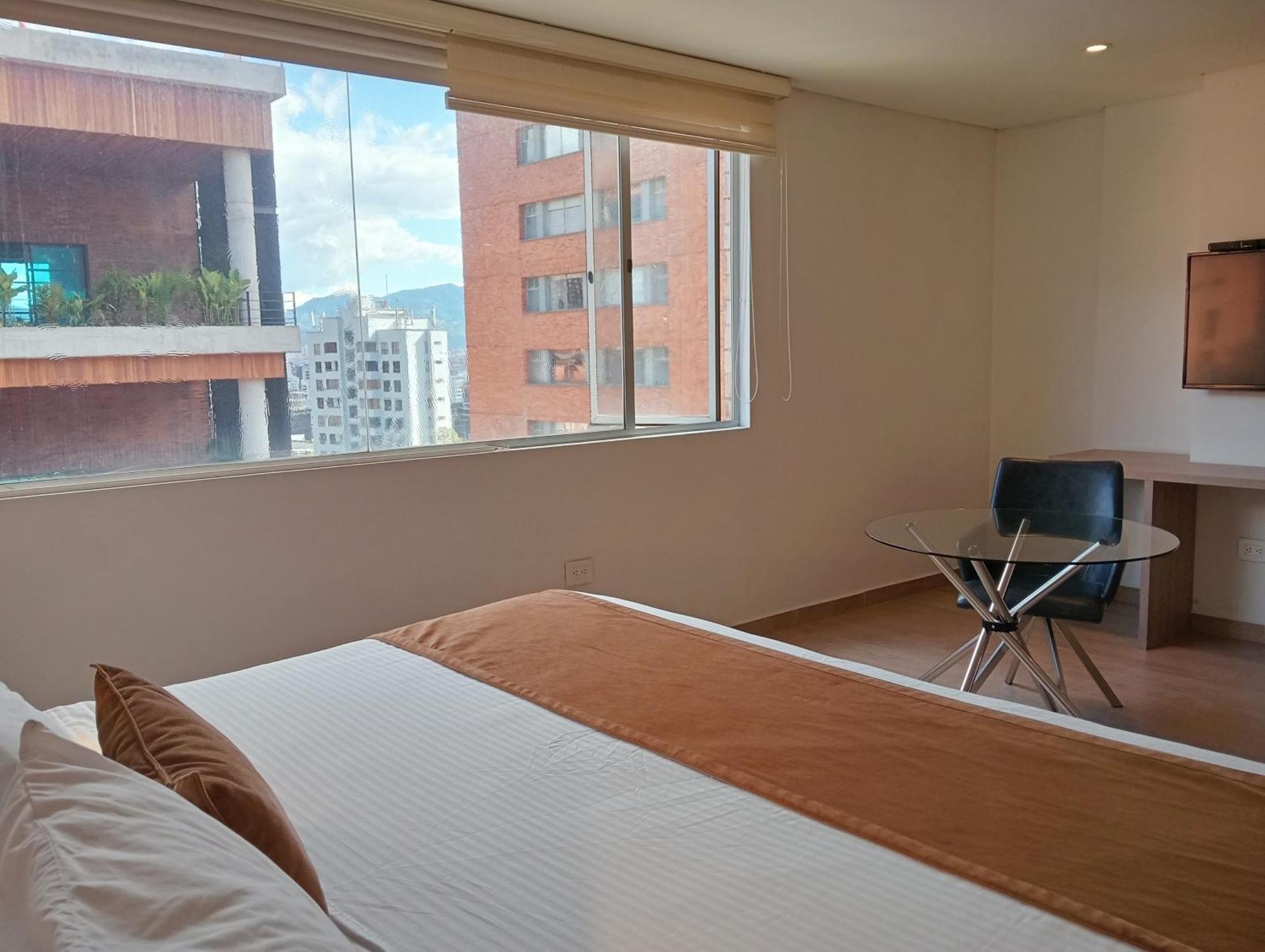 Hotel Lomas 10 Medellin By Dico エクステリア 写真